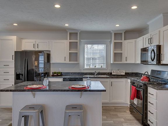 4th image of 254 Kingsway Dr #254