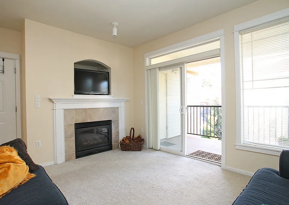 15026 40th Ave W #2-402