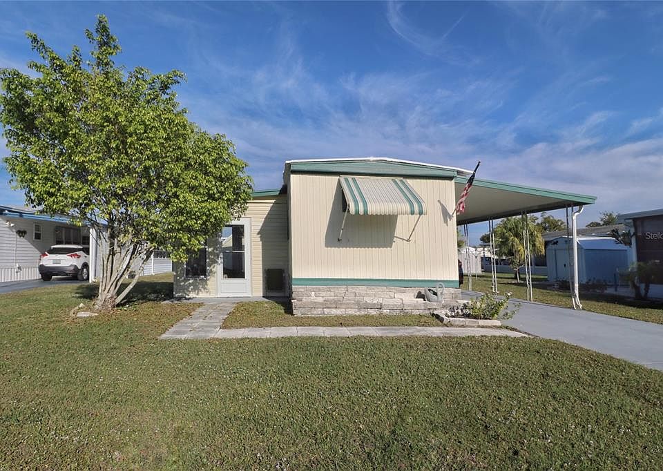 1st image of 105 W Saint Annes Cir