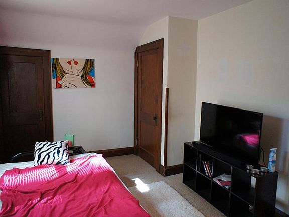 3rd image of 3005 Tyler St NE #2