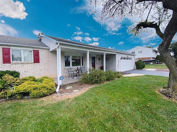 4th image of 5646 Mohawk Dr E