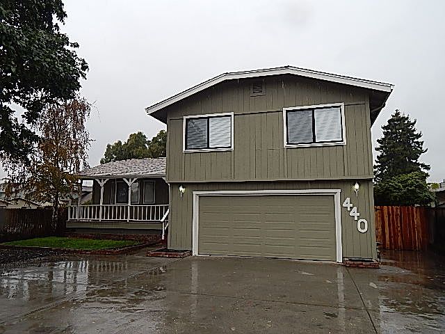 1st image of 440 Grove Way