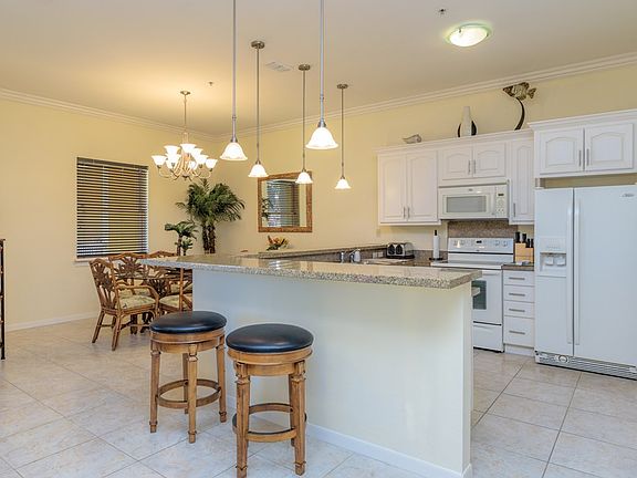 5th image of 6410 Padre Blvd