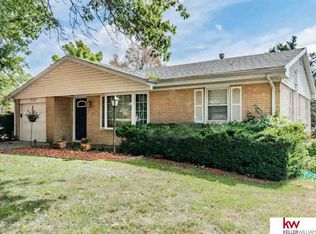 7127 Blue Ridge Dr, Bellevue, NE 68147