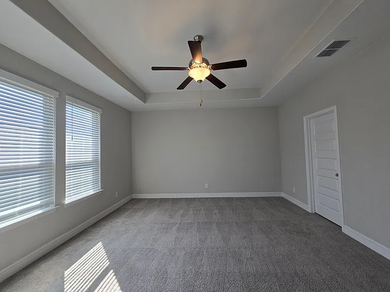 1324 Spring Row St — Photo 17