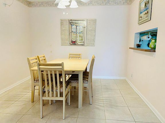 4th image of 6489 Chasewood Drive #B