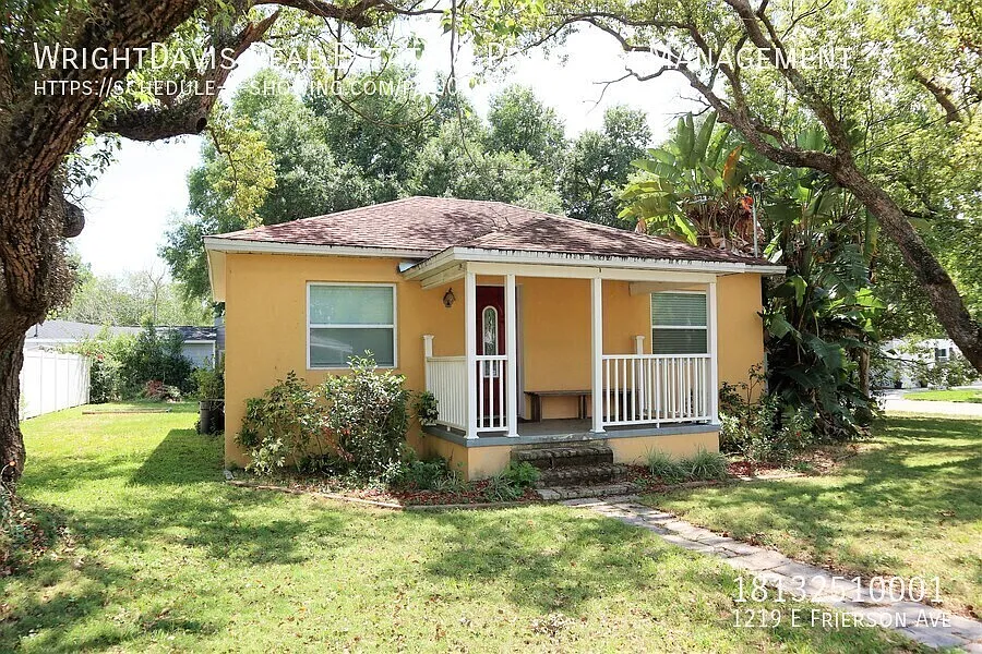 Charming 2-Bedroom Seminole Heights Cottage — Photo 1
