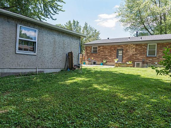 9315 Lantana Dr-05