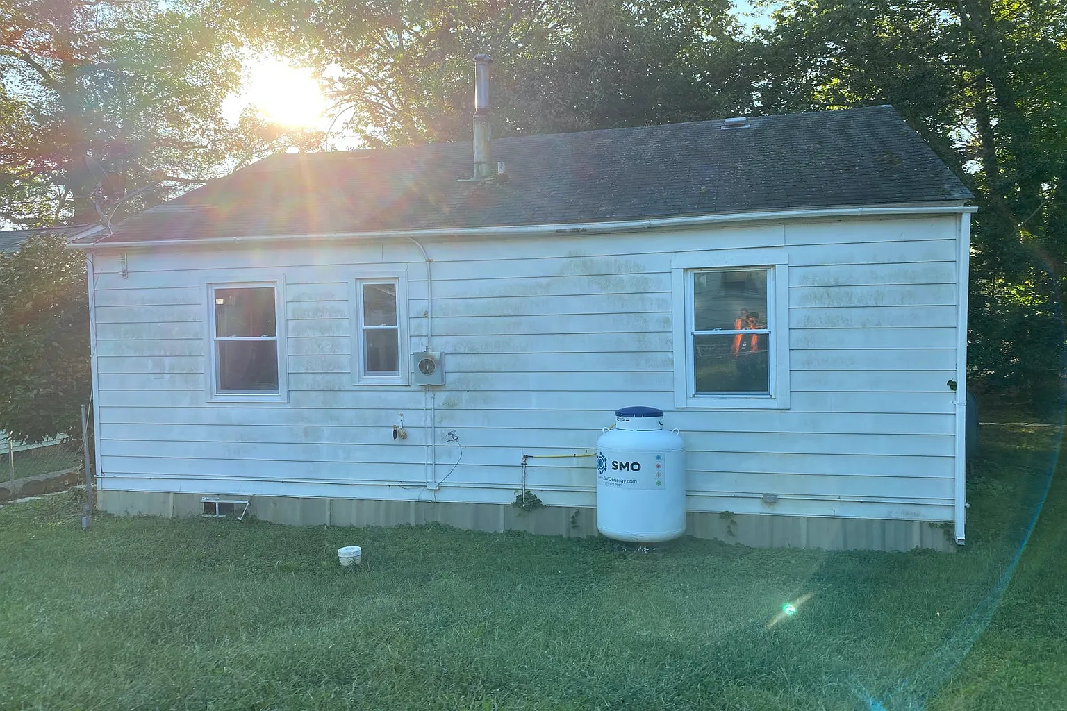 34 Delta Pl photo 1