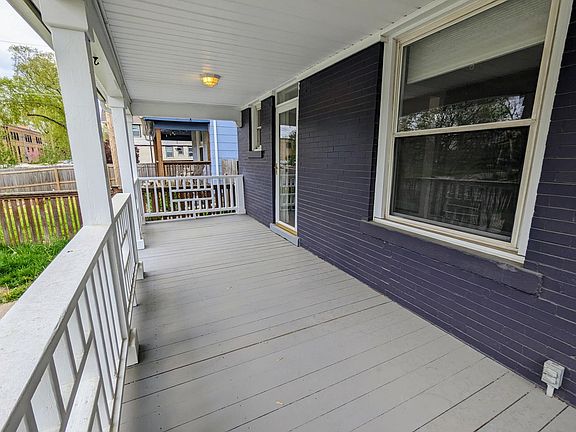 4th image of 3121 Campbell St