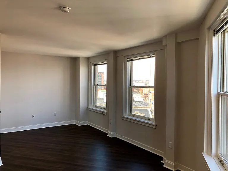 The Flats at Professional Arts Building — Photo 19