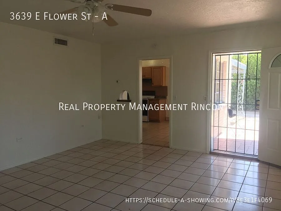 Centrally Located 3-Bed, 1-Bath Duplex Apartment! Water, Sewer & Trash Included!! — Photo 3