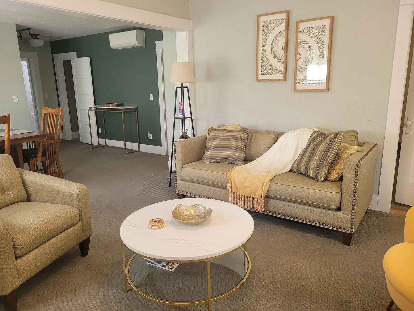 Charming Historical Home, Desirable Downtown Location. Flexible Lease Terms, 30-day Min. All Util... — Photo 3