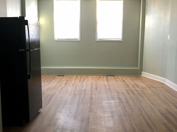 2nd image of 514 Main St #8409836