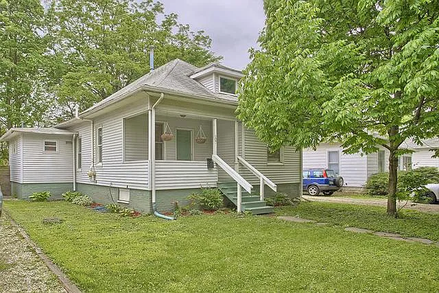 107 S Cottage Grove Ave photo 1