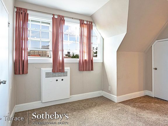 3rd image of 1 Station Sq APT 409