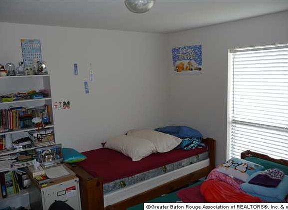 4th image of 23898 S Park Ln