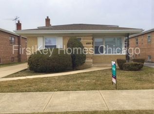 8620 S Tripp Ave, Chicago, IL 60652