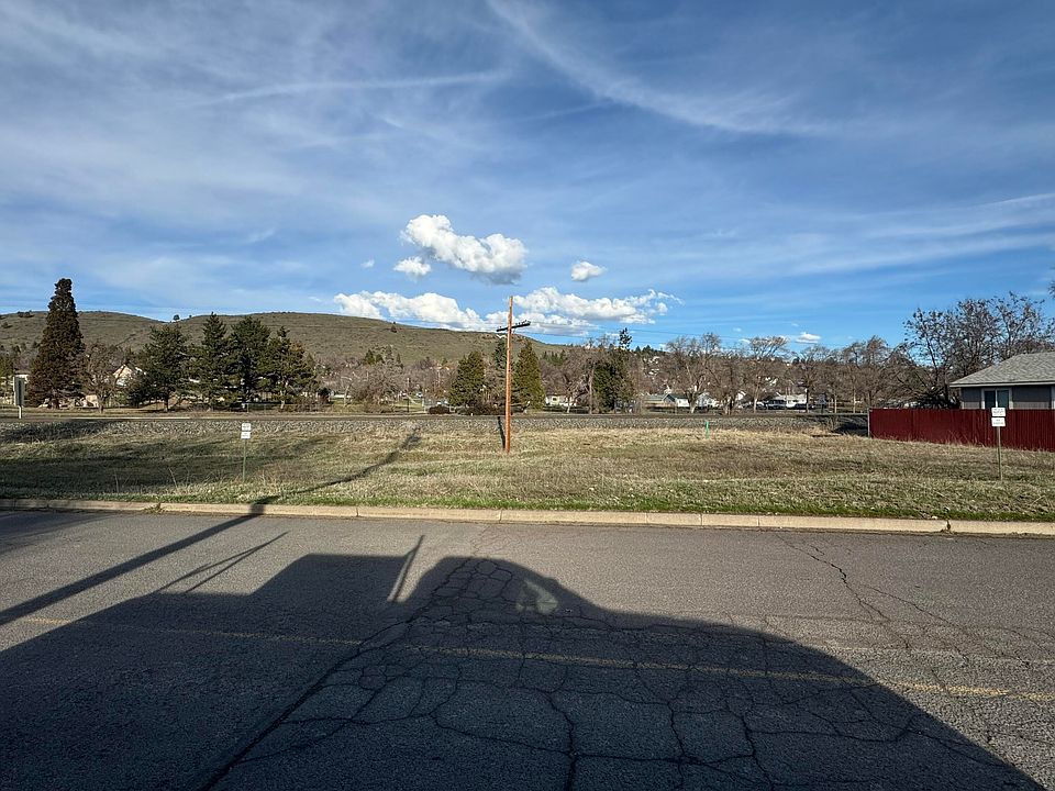 2nd image of Crescent Avenue Lot #7