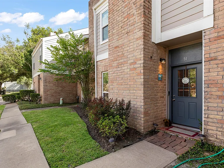 11710 Southlake Dr #51 — Photo 2