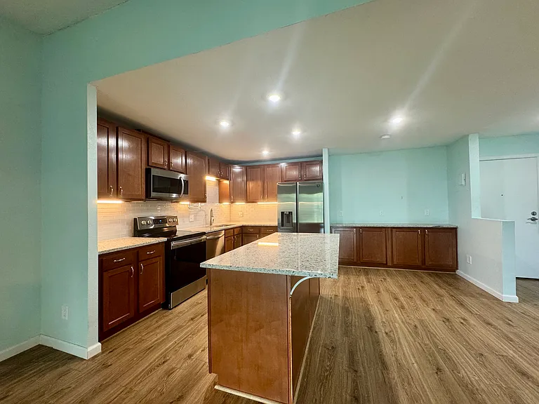 3082 S Wheeling Way #403 — Photo 4