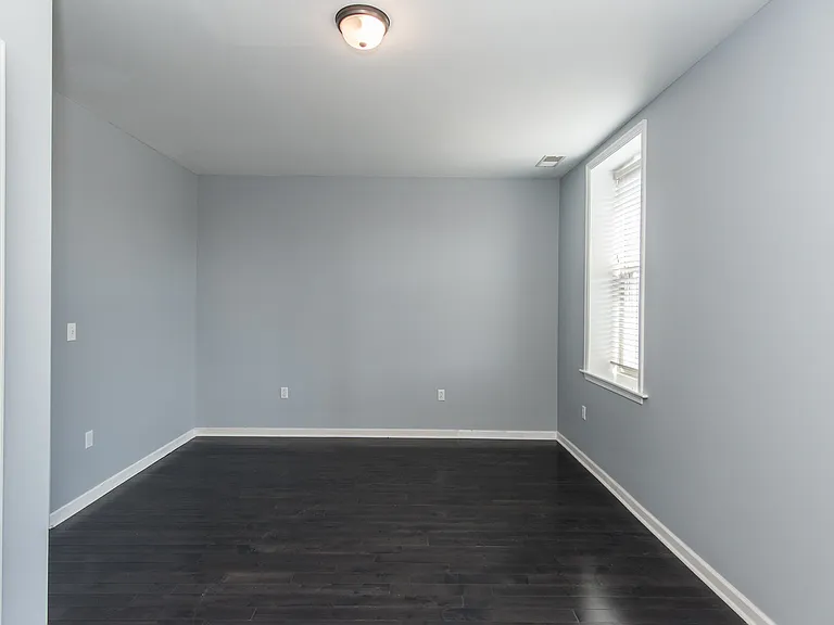2316 E Lehigh Ave — Photo 23