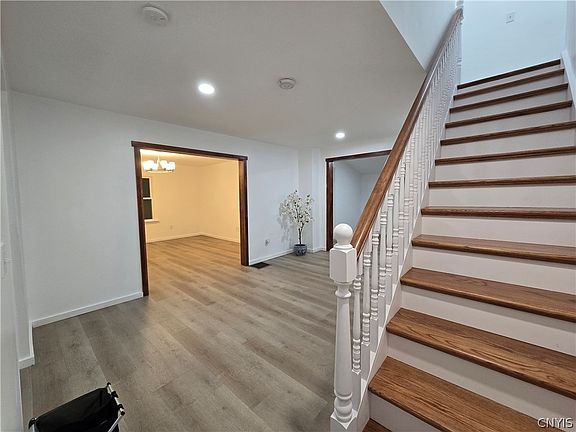 2nd image of 19 Frazee St