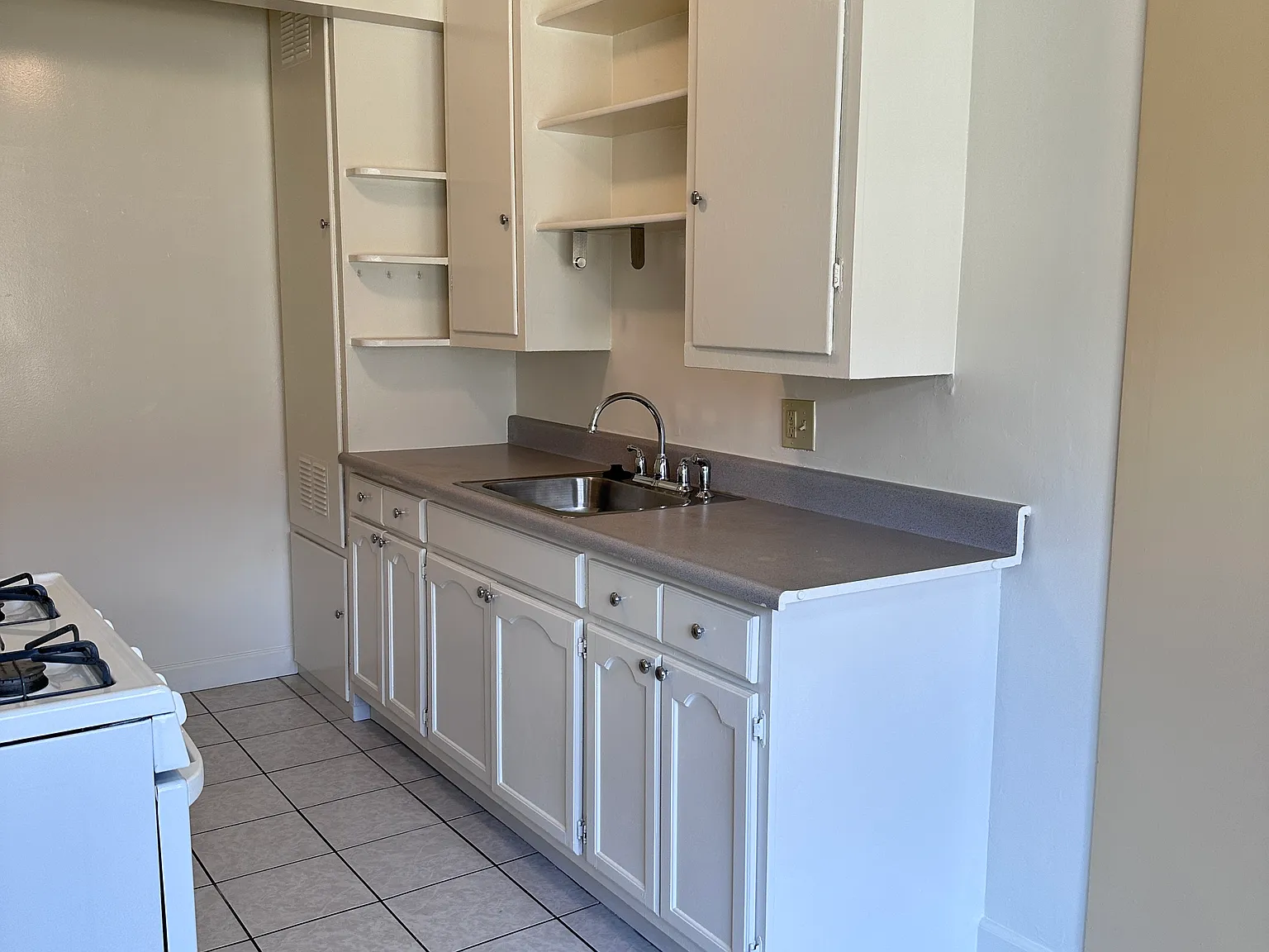 1 bed, 750 sqft, $1,495 — Photo 3
