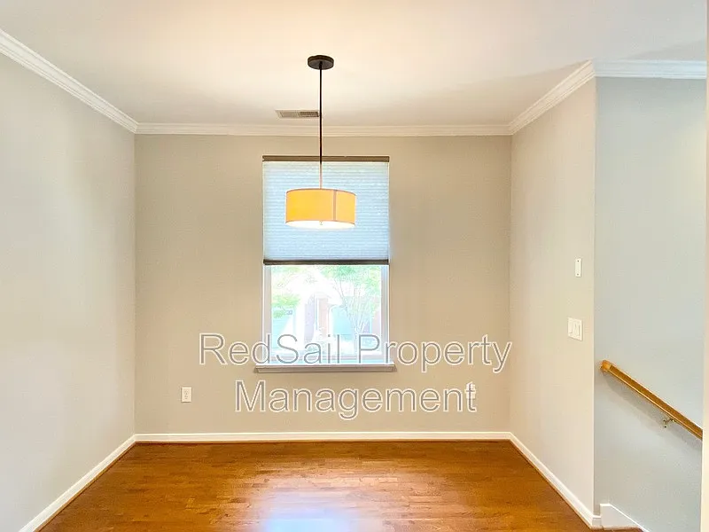 2 bed, 2.0 bath, 1080 sqft, $1,895 — Photo 4