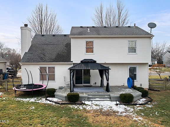 4th image of 1801 Eaglecrest Rd