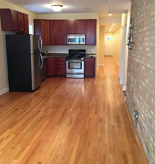 3810 W Belle Plaine Ave #1 — Photo 3