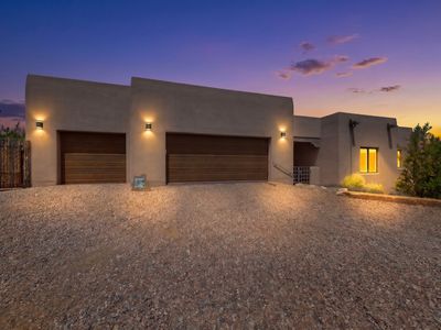 35 Via Tessera, Santa Fe, NM, 87507