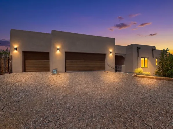 35 Via Tessera, Santa Fe, NM 87507
