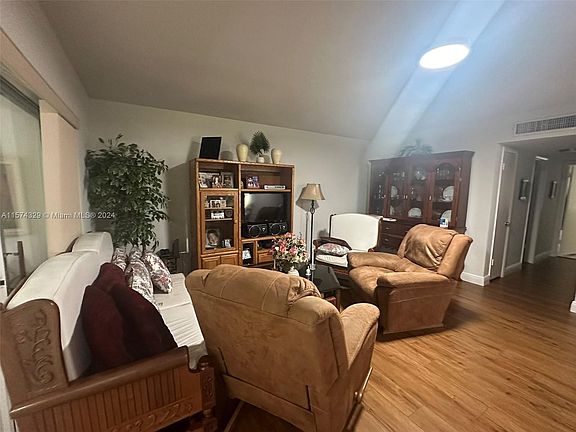 4th image of 17154 SW 113th Ct #22031C