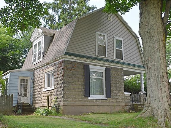 2nd image of 25 W Chadakoin St