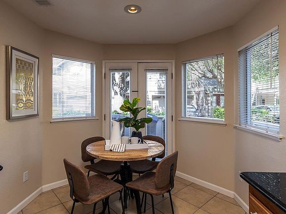 5th image of 421 Hillwood Ct #503