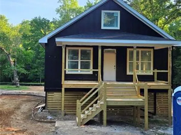58 Valley Trl, Acworth, GA 30101