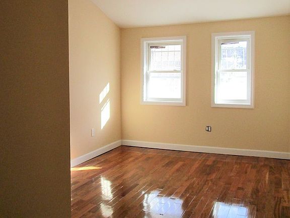 5th image of 1112 E 180th St