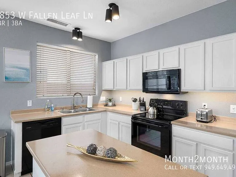 3853 W Fallen Leaf Ln — Photo 8