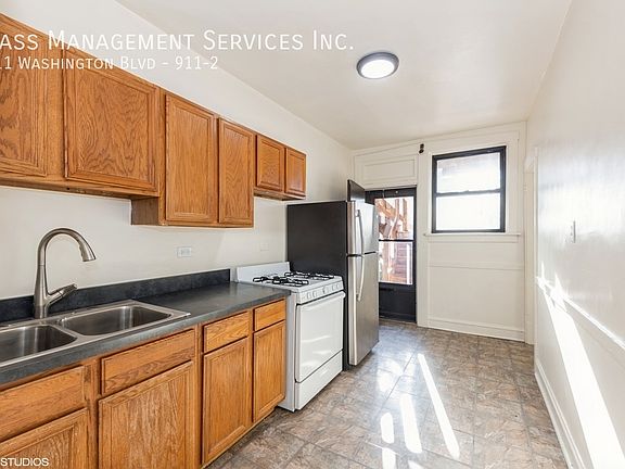 2nd image of 911 Washington Blvd APT 2