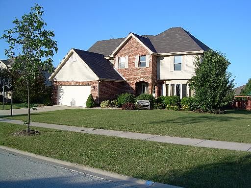 1st image of 19437 Gray Ln