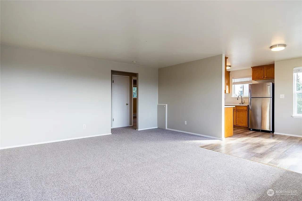 Studio, 500 sqft, $1,395 — Photo 3