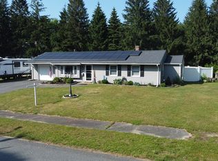 465 Mount Fair Cir, Swansea, MA 02777