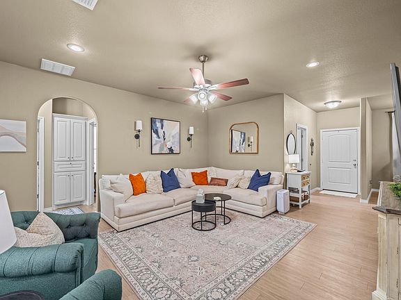 5th image of 9803 Avenue S