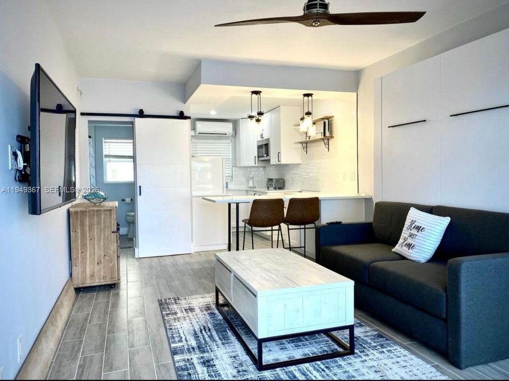 2508 Bay Dr APT 12, photo 7
