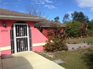 2707 E 6th St, Lehigh Acres, FL 33936