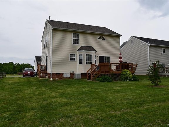3rd image of 1944 Daffodil Meadow Ln