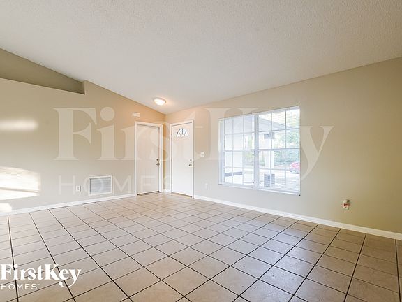 3rd image of 1283 Harcross Ln