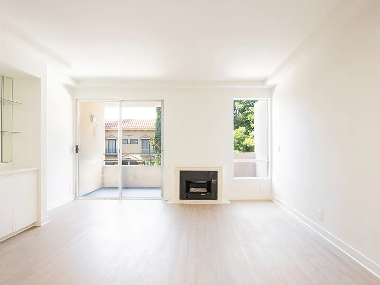 Welcome to 1616 Serrano Ave — Photo 15