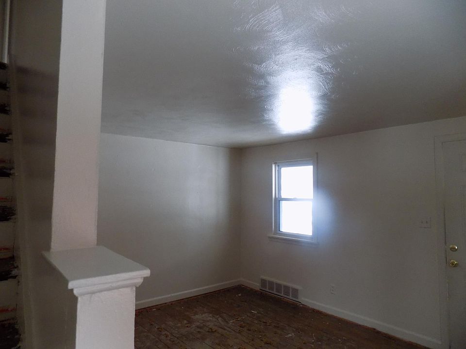 2nd image of 1241-1243 Shadycrest Dr